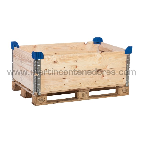 Plastic corner piece for pallet collars wooden