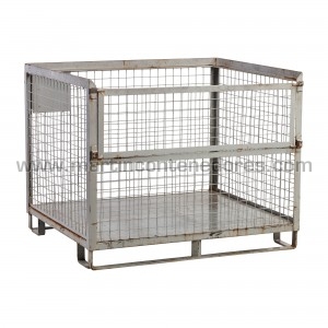 Mesh stillages with flap...